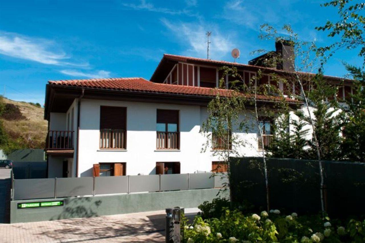 Apartamentos Turisticos Talaimendi Zarautz Extérieur photo