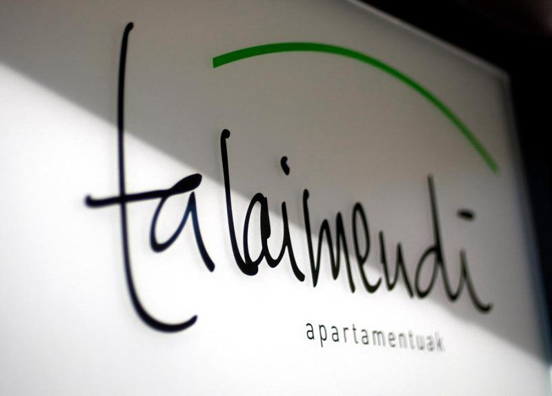 Apartamentos Turisticos Talaimendi Zarautz Extérieur photo